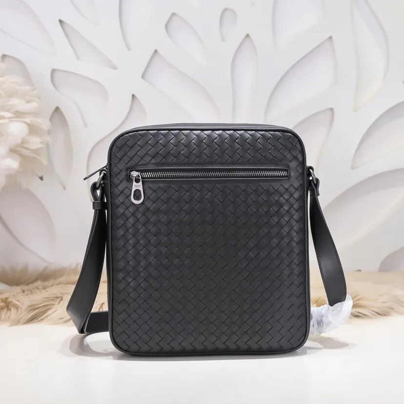 All categories 💚 Top version men’s bags 💚 BV 2024 new BV crossbody bag